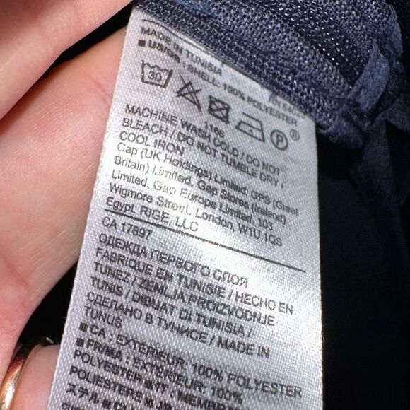 Banana Republic Limited Edition Womens 6 Navy Satin Asymmetric Modern Camisole - Picture 8 of 9